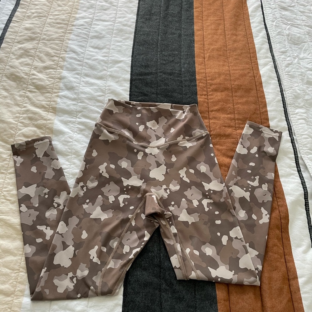 Camo leggings
